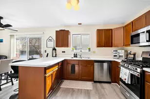 1879 Independence Ct, Gurnee, IL 60031 - Photo 6