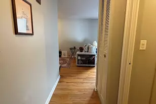 541 W Oakdale Ave, Chicago, IL 60657 - Photo 2