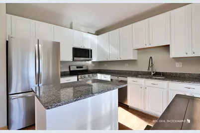 799 S Waterbury Drive, Round Lake, IL 60073 - Photo 6