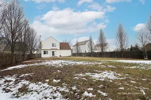 799 S Waterbury Dr, Round Lake, IL 60073 - Photo 26