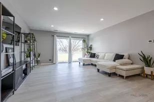 4406 Euclid Ave, Rolling Meadows, IL 60008 - Photo 4