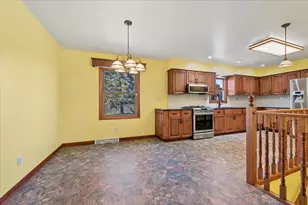 921 Knollside Rd, New Lenox, IL 60451 - Photo 6