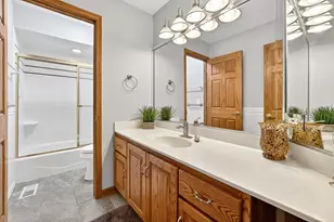 4 Bernay Ct, Cary, IL 60013 - Photo 38