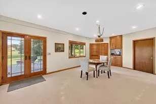 4 Bernay Ct, Cary, IL 60013 - Photo 42