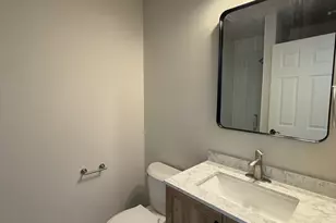 2411 N Kennicott Dr, Arlington Heights, IL 60004 - Photo 10