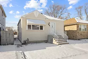 12338 S Elizabeth St, Calumet Park, IL 60827 - Photo 2