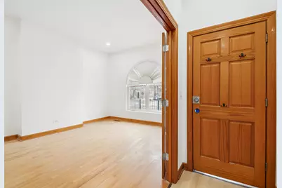 2336 W Taylor Street, Chicago, IL 60612 - Photo 2