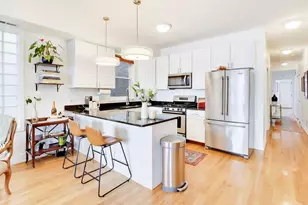 813 N Bishop St, Chicago, IL 60642 - Photo 8