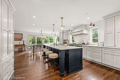 743 S Country Drive, Barrington, IL 60010 - Photo 12