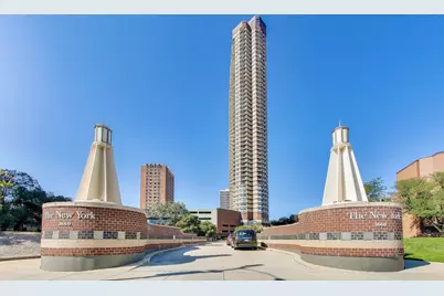 3660 N Lake Shore Drive #3401, Chicago, IL 60613 - Photo 1