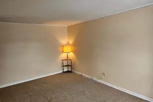 7436 W 58th St, Summit, IL 60501 - Photo 6