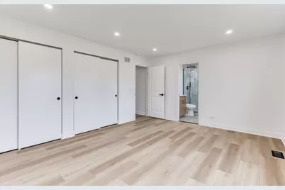 1225 Radcliffe Road, Buffalo Grove, IL 60089 - Photo 10