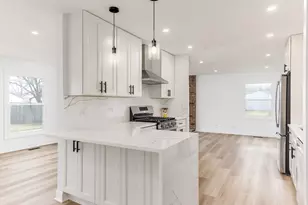 1225 Radcliffe Rd, Buffalo Grove, IL 60089 - Photo 6