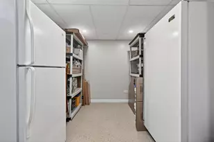 203 S See-Gwun Ave, Mount Prospect, IL 60056 - Photo 30