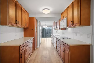 1625 Glenview Road #207, Glenview, IL 60025 - Photo 6