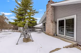 2035 Stornway Dr, Rockford, IL 61107 - Photo 20