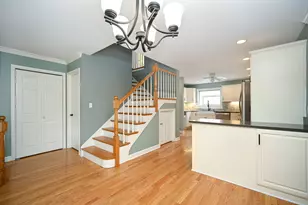 0S340 Forest St, Winfield, IL 60190 - Photo 10