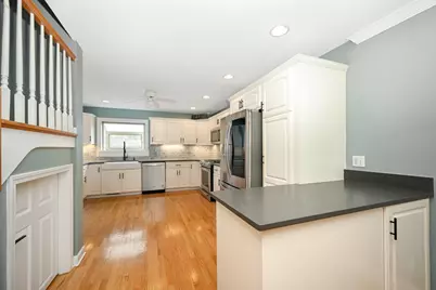 0S340 Forest Street, Winfield, IL 60190 - Photo 8