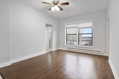 4520 N Clarendon Avenue #908, Chicago, IL 60640 - Photo 2