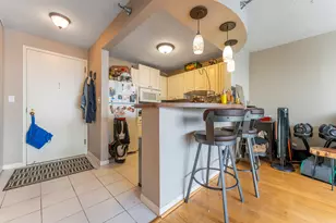 111 W Maple St, Chicago, IL 60610 - Photo 6