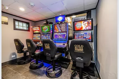 6833 Stanley Avenue, Berwyn, IL 60402 - Photo 26