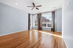 4337 S Berkeley Ave, Chicago, IL 60653 - Photo 8