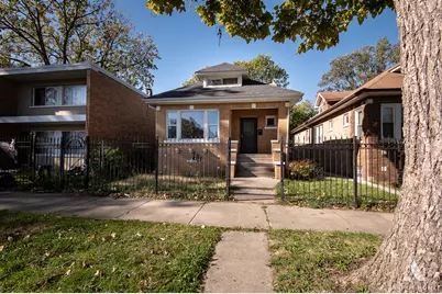 8136 S Manistee Avenue, Chicago, IL 60617 - Photo 2