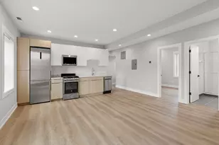 1548 W Juneway Terrace, Chicago, IL 60626 - Photo 2