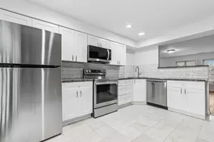 12822 Carriage Ln, Crestwood, IL 60418 - Photo 8