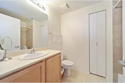 210 S Des Plaines Street #2104, Chicago, IL 60661 - Photo 8