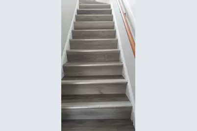 [Address not provided], Waukegan, IL 60085 - Photo 6