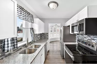 1045 S Columbine Avenue, Lombard, IL 60148 - Photo 4