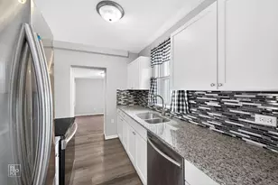 1045 S Columbine Ave, Lombard, IL 60148 - Photo 6