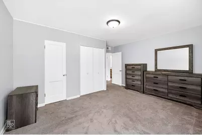 1045 S Columbine Avenue, Lombard, IL 60148 - Photo 12