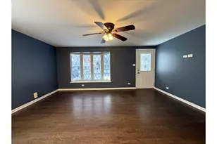 4129 W 90th St, Hometown, IL 60456 - Photo 4