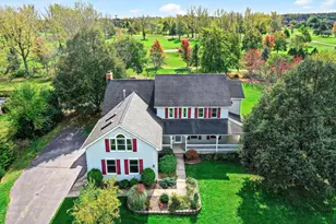 2215 Crystal Cir, Crystal Lake, IL 60012 - Photo 4