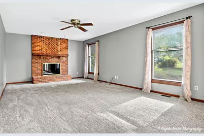 2215 Crystal Circle, Crystal Lake, IL 60012 - Photo 12