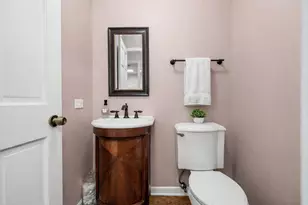 931 Canterbury Dr, Schaumburg, IL 60195 - Photo 14