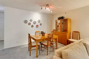 710 Creekside Dr, Mount Prospect, IL 60056 - Photo 8