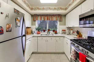 710 Creekside Dr, Mount Prospect, IL 60056 - Photo 12