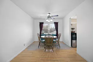 34 S Chestnut Ct, Glenwood, IL 60425 - Photo 4