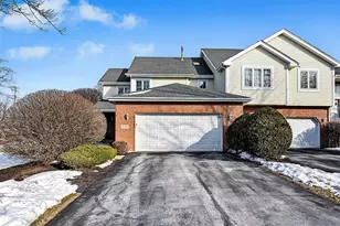 7676 Thistlewood Ln, Frankfort, IL 60423 - Photo 2