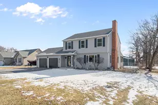 954 Holiday Dr, Lake Holiday, IL 60548 - Photo 1