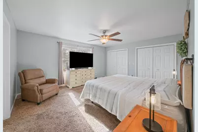 954 Holiday Drive, Lake Holiday, IL 60548 - Photo 16