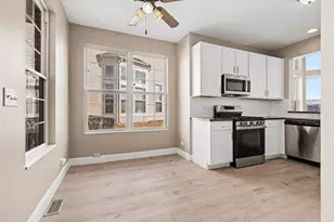 906 Bluebell Cir, Joliet, IL 60431 - Photo 2