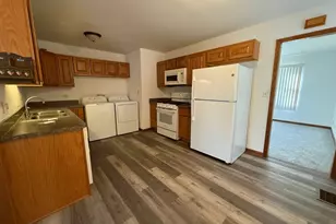 1700 Houston Ave, Joliet, IL 60433 - Photo 6