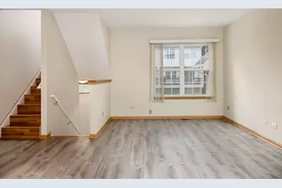 [Address not provided], Wheeling, IL 60090 - Photo 6