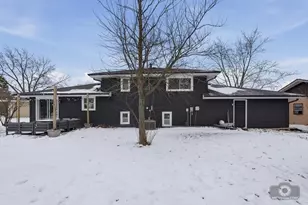 9930 La Reina Ct, Orland Park, IL 60462 - Photo 2