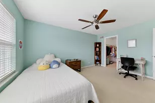 1709 Belcourt, Elgin, IL 60120 - Photo 14