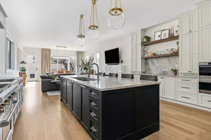 2227 W Huron St, Chicago, IL 60612 - Photo 6